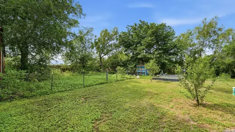 Exterior - 106 County Road 6611, Devine, TX 78016 photo 6 of 6