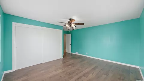 Bedroom - 106 County Road 6611, Devine, TX 78016 photo 3 of 3