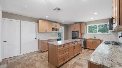 Kitchen - 106 County Road 6611, Devine, TX 78016 photo 3 of 3