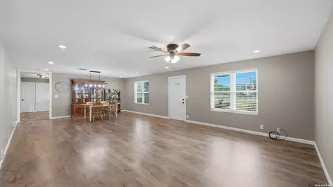 Living - 106 County Road 6611, Devine, TX 78016 photo 3 of 3