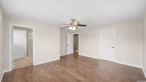 Bedroom - 106 County Road 6611, Devine, TX 78016 photo 3 of 5
