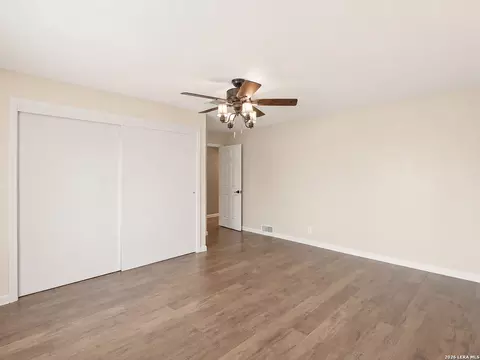 Bedroom - 106 County Road 6611, Devine, TX 78016 photo 4 of 5