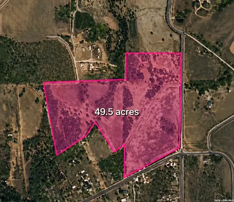 13270 Luckey Rd, Atascosa, TX 78002