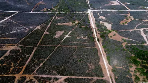 128 Salyer, George West, TX 78022