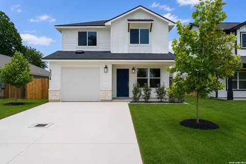 304 W Martindale, Seguin, TX 78155