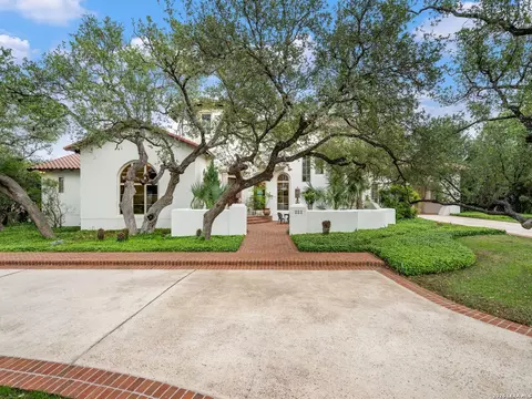 222 Farne Castle, Shavano Park, TX 78249