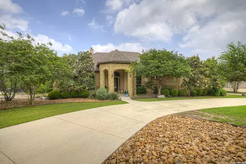 5684 Copper Crk, New Braunfels, TX 78132