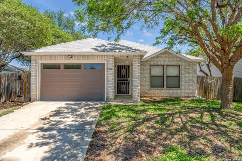 5546 Enchanted Draw, San Antonio, TX 78251