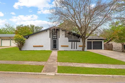 5914 Forest Ml, San Antonio, TX 78240
