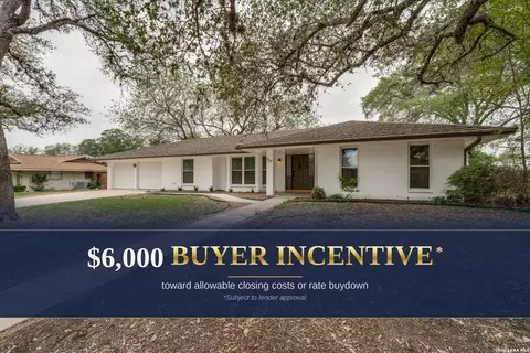 517 Balfour Dr, Windcrest, TX 78239
