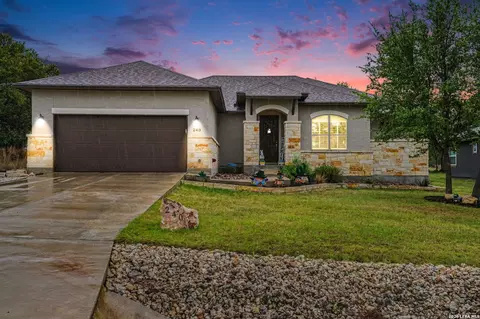240 Roy Nichols Dr, Blanco, TX 78606