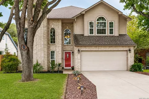 16410 Pemoak Dr, San Antonio, TX 78240
