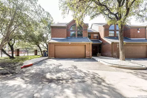 7930 Roanoke Run #401, San Antonio, TX 78240