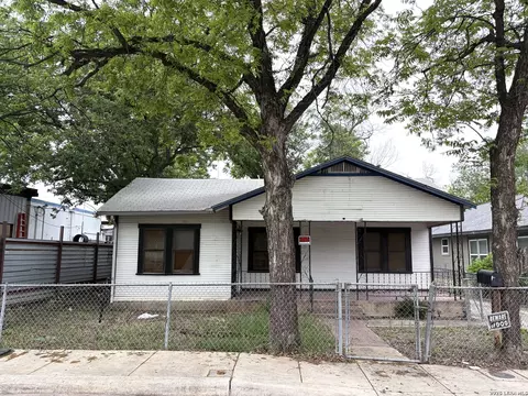 319 Mckay, San Antonio, TX 78204