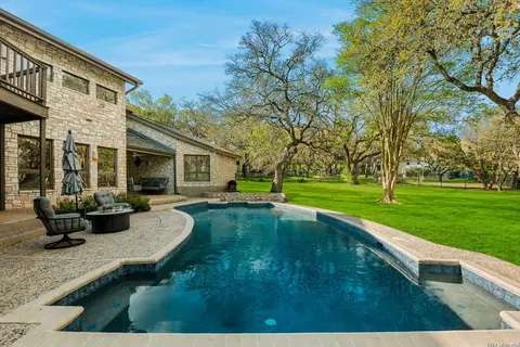 8258 Pimlico Ln, Boerne, TX 78015