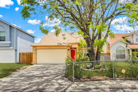 3162 Beacon Fld, San Antonio, TX 78245