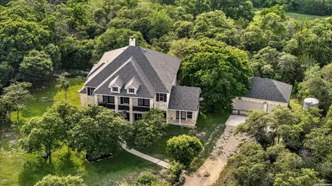 314 Hoskins, Boerne, TX 78006