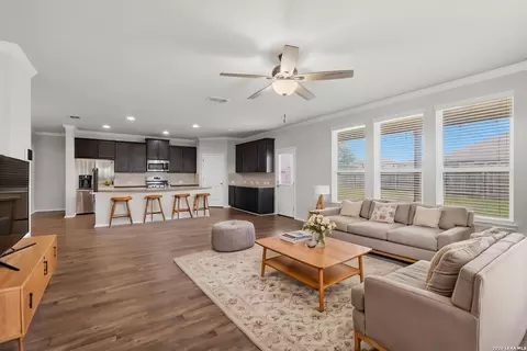 13502 Meredith Cv, San Antonio, TX 78254