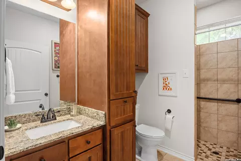 201 Cedar Cliff Loop, Hunt, TX 78024 photo 17