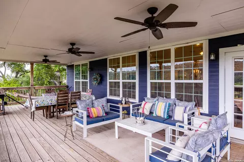 201 Cedar Cliff Loop, Hunt, TX 78024 photo 4