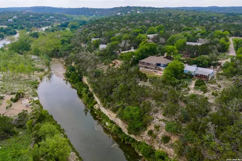 201 Cedar Cliff Loop, Hunt, TX 78024 photo 3