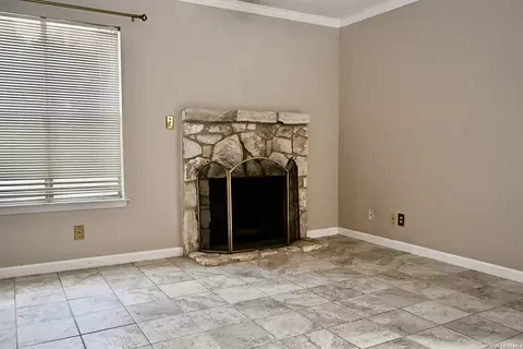 10527 Perrin Beitel #C-214, San Antonio, TX 78217