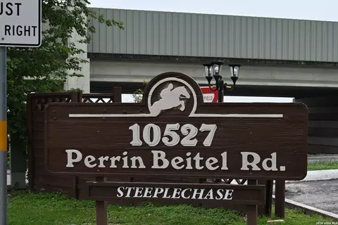 10527 Perrin Beitel #C-214, San Antonio, TX 78217