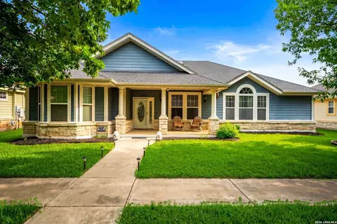 544 Jo Lynn Ln, New Braunfels, TX 78130