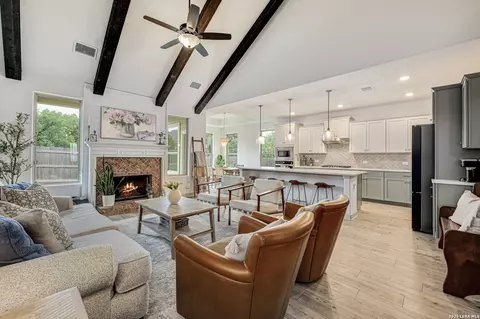 110 Breamoor, Boerne, TX 78015
