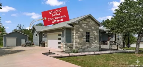 315 Log Cabin Way, Poteet, TX 78065