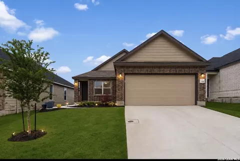 218 W Flowing River Dr, Boerne, TX 78006