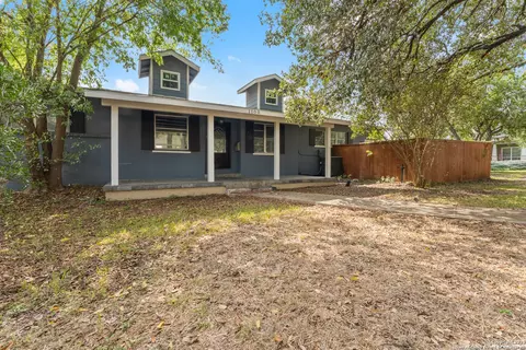1100 Garraty Rd, Terrell Hills, TX 78209