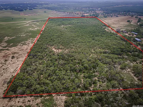 0000 Jim Terrill, Adkins, TX 78101
