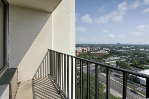7701 Wurzbach Rd #1402, San Antonio, TX 78229