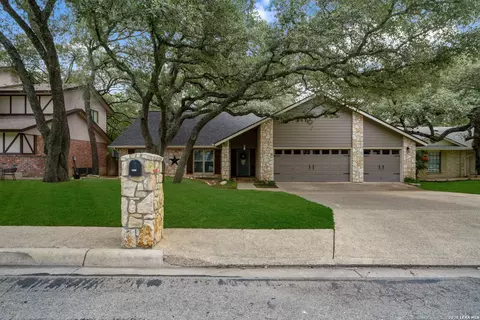2706 Stone Edge St, San Antonio, TX 78232