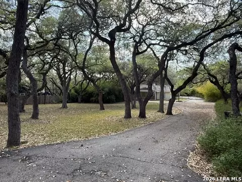 248 Fox Hall Ln, San Antonio, TX 78213