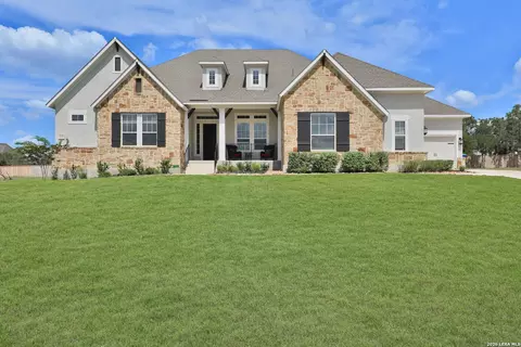 195 Piper, Castroville, TX 78009
