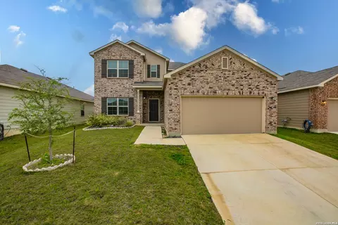 7045 Vista Loop, Live Oak, TX 78233