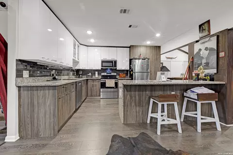 915 Mount Perkins, San Antonio, TX 78213