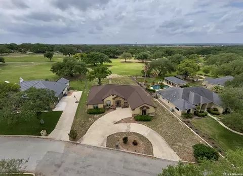 View/Area - 518 Jack Nickolaus, Devine, TX 78016 photo 1 of 2