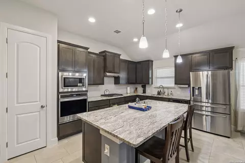 Kitchen - 8733 Stackstone, Schertz, TX 78154 photo 2 of 6