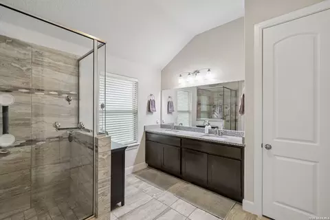 Bath - 8733 Stackstone, Schertz, TX 78154 photo 4 of 7