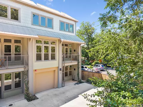 135 Cedar St #105, San Antonio, TX 78210