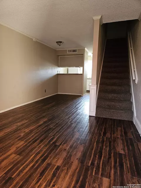 3243 Nacogdoches Rd #910, San Antonio, TX 78217