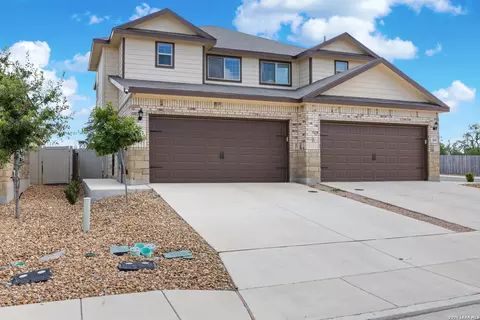 367-369 Emma Dr, New Braunfels, TX 78130