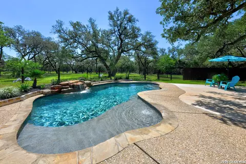 101 Cibolo Holw N, Fair Oaks Ranch, TX 78015