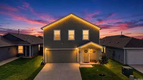 124 Maverick Cv, Pleasanton, TX 78064