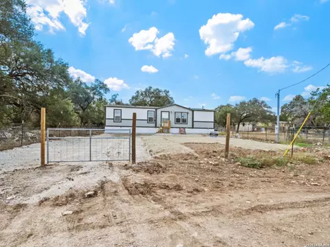 1144 Turkey Canyon Dr, Spring Branch, TX 78070