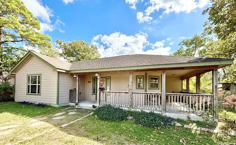 128 Dunning, Gonzales, TX 78629