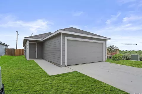 13015 Chinali Spgs, Saint Hedwig, TX 78152